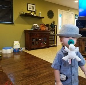 Meet your Posher, Brenda